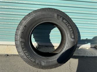 265/70R18 Michelin tire