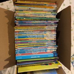 Huge Lot Of Early Reader Books 