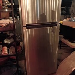 Whirlpool 18  C.F. stainless refrigerator
