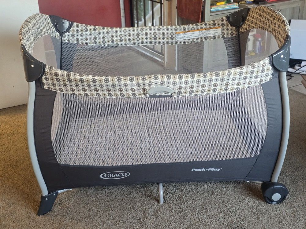 Graco Pack N Play