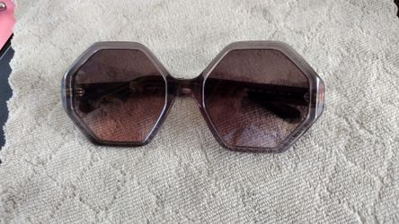 FERRAGAMO EXAGONAL LADIE'S SUNGLASSES