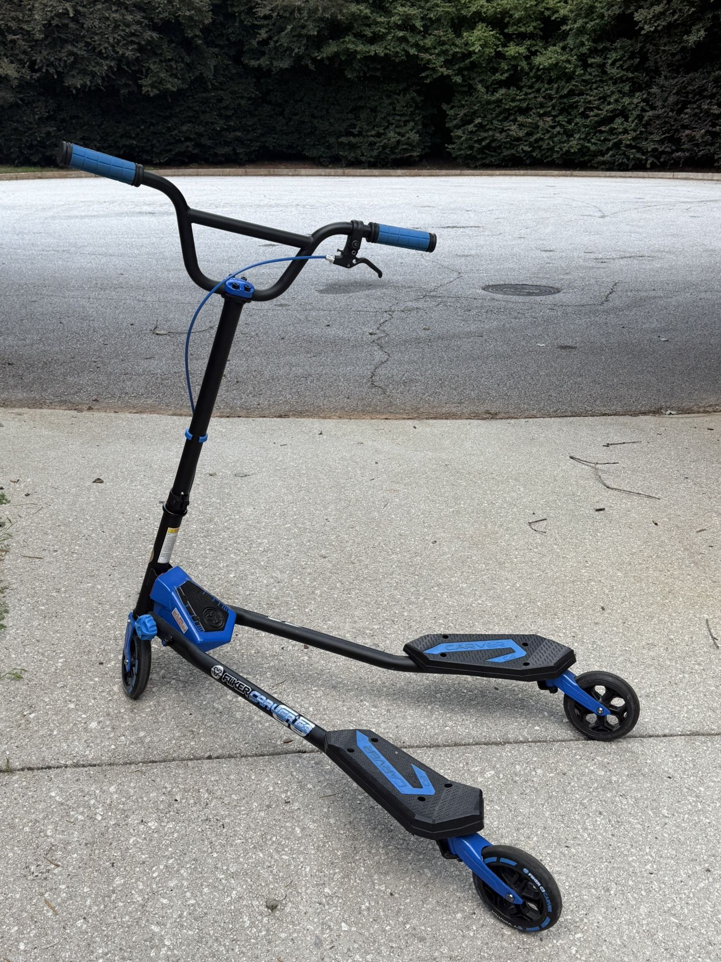 Fliker Carver C-3 Scooter