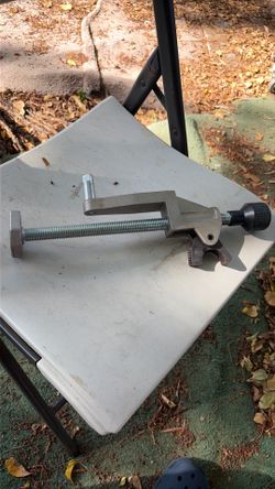 Veritas Workbench Surface Clamp Hold-Down - Premium Woodworking Jig