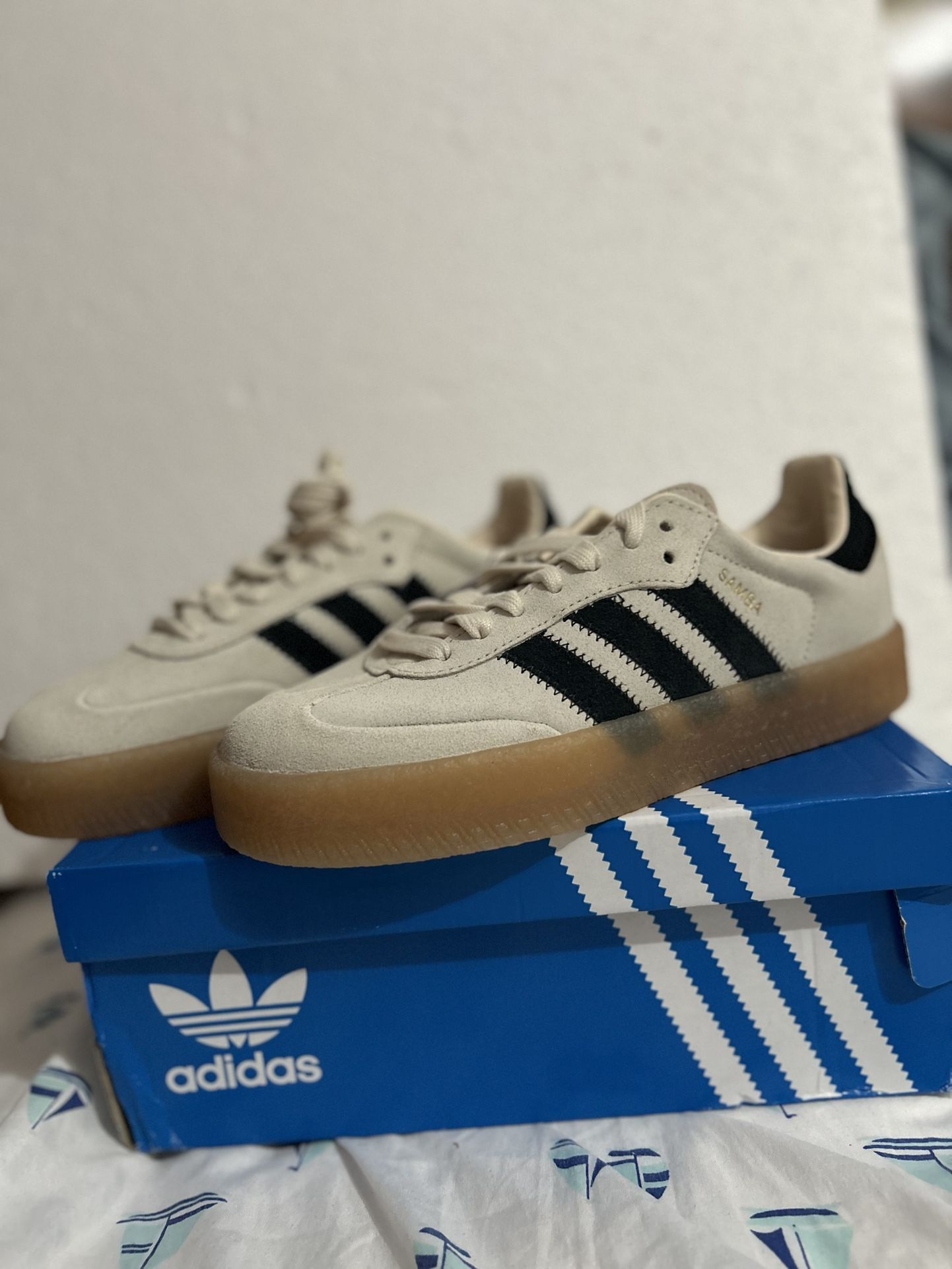 Adidas Samba Women’s Size 6