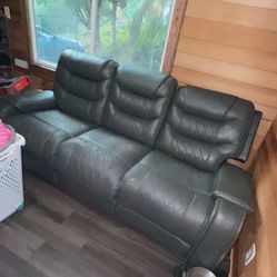 Free Couch 