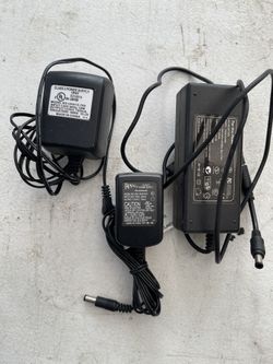 DIFFERENT SIZES OF POWER ADAPTERS, 9VOLTS 12VOLTS ETC.