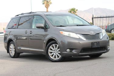 2012 Toyota Sienna