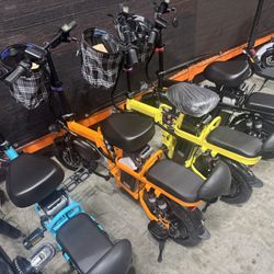 Folding electric bicycle