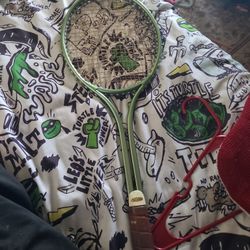 Tennis racket