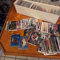 3200 sports cards!