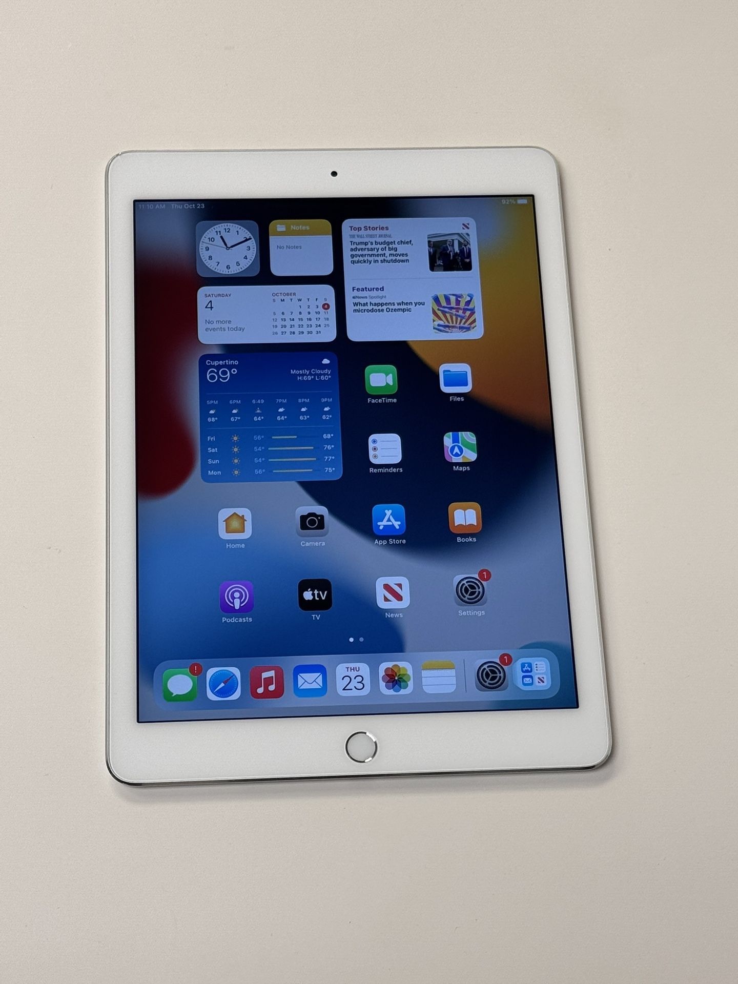 Apple iPad Air 2 2nd Generation  9.7” 16GB Wi-Fi Tablet