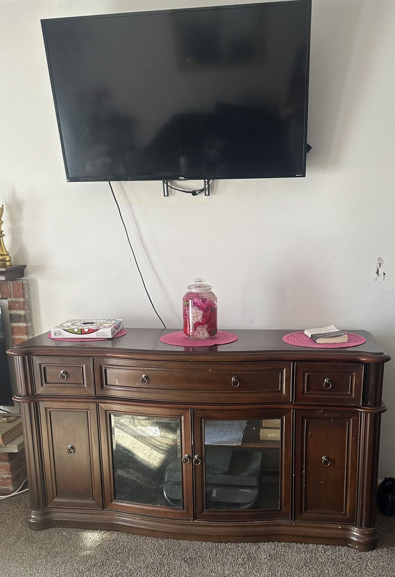 55” Tv And Tv Stand Can Be Sold Separate 