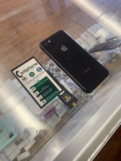 IPhone 8 UNLOCKED