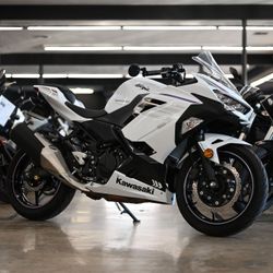2023 KAWASAKI NINJA 400 ABS