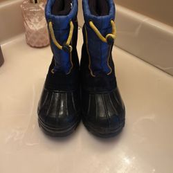 Rain Boots Size 11