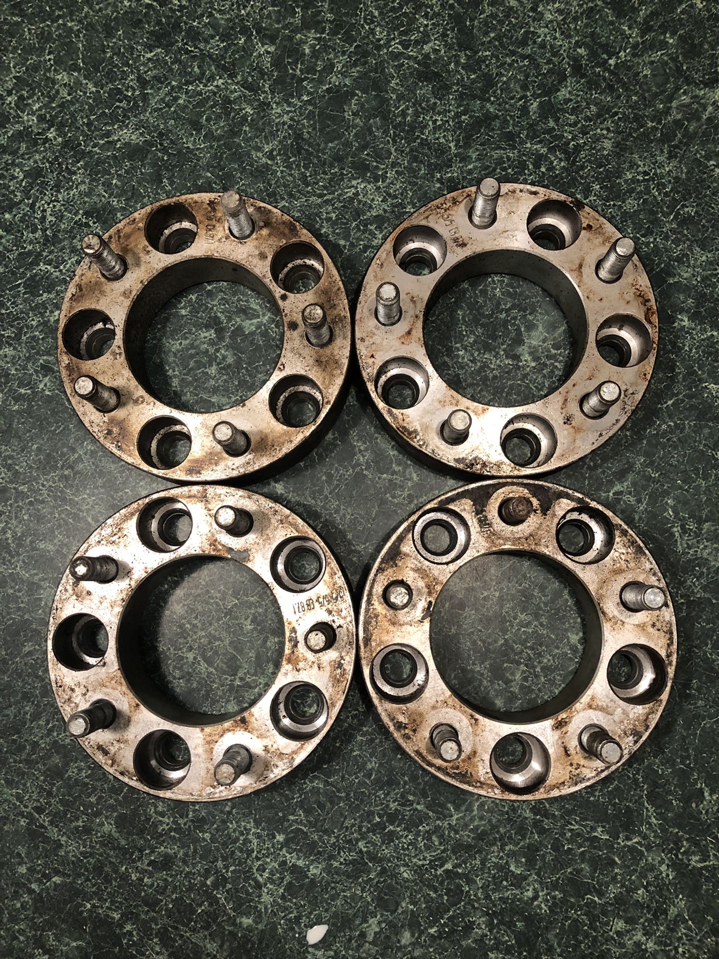 Wheel spacers 5x5 bolt pattern 1.5”thick