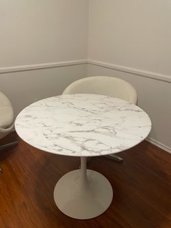Tulip table