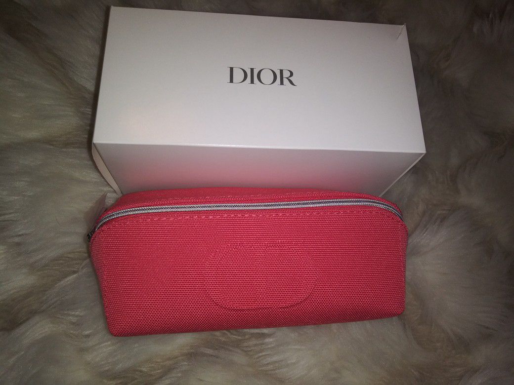 New In Box Dior Coral Small Travel Bag Makeup/sunglasses