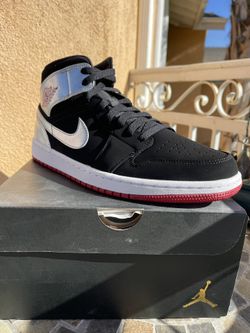 Jordan 1 Mid “Johnny Kilroy”