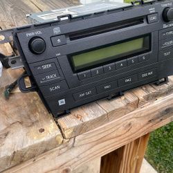 2011 Toyota Prius Car Stereo