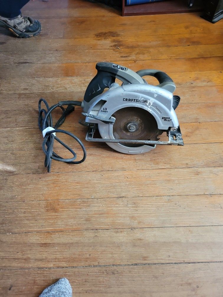 Laser Track Craftsman Skillsaw