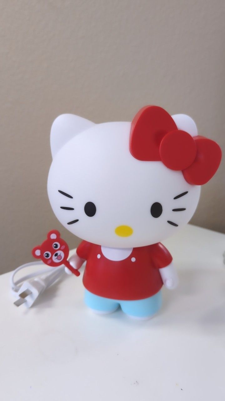 Hello Kitty Lamps