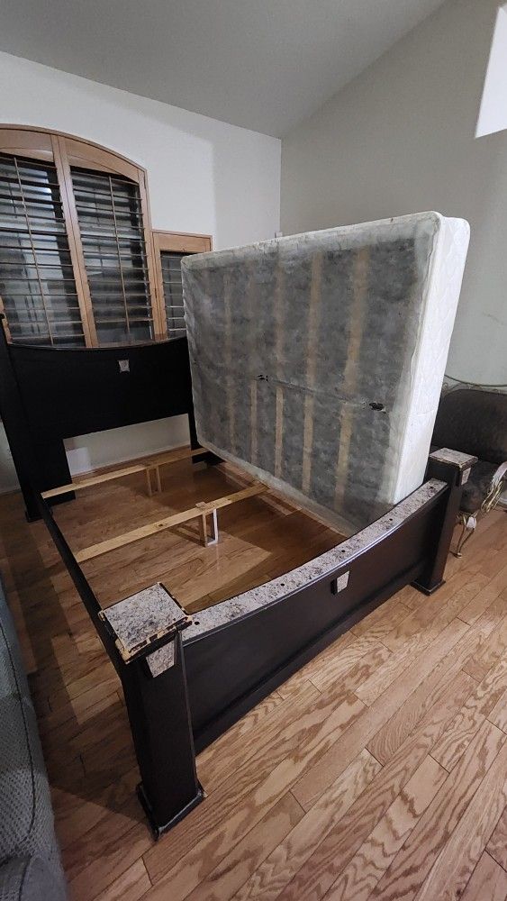 Queen Bed Frame w/box