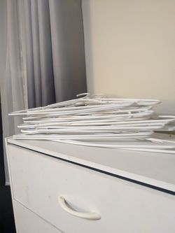 Clothing Hangers - White (20 Count)