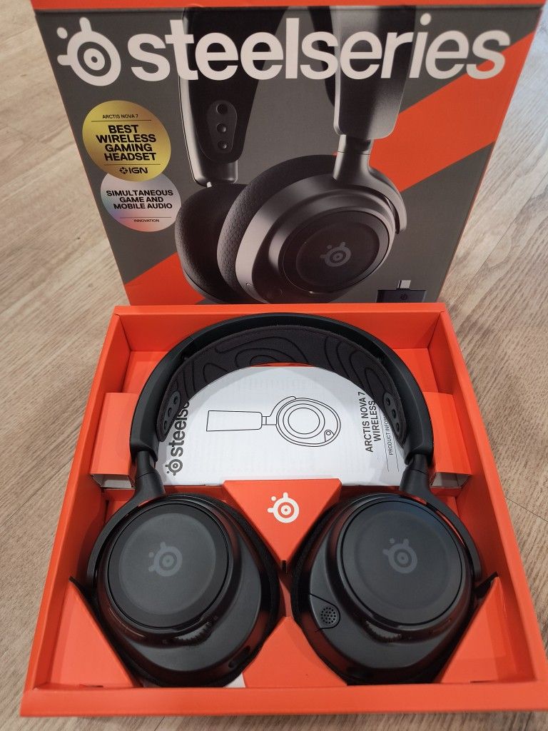 SteelSeries Arctis Nova 7 Wireless Headphones BRAND NEW!