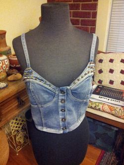 Medium size women's denim and size 8 shoes