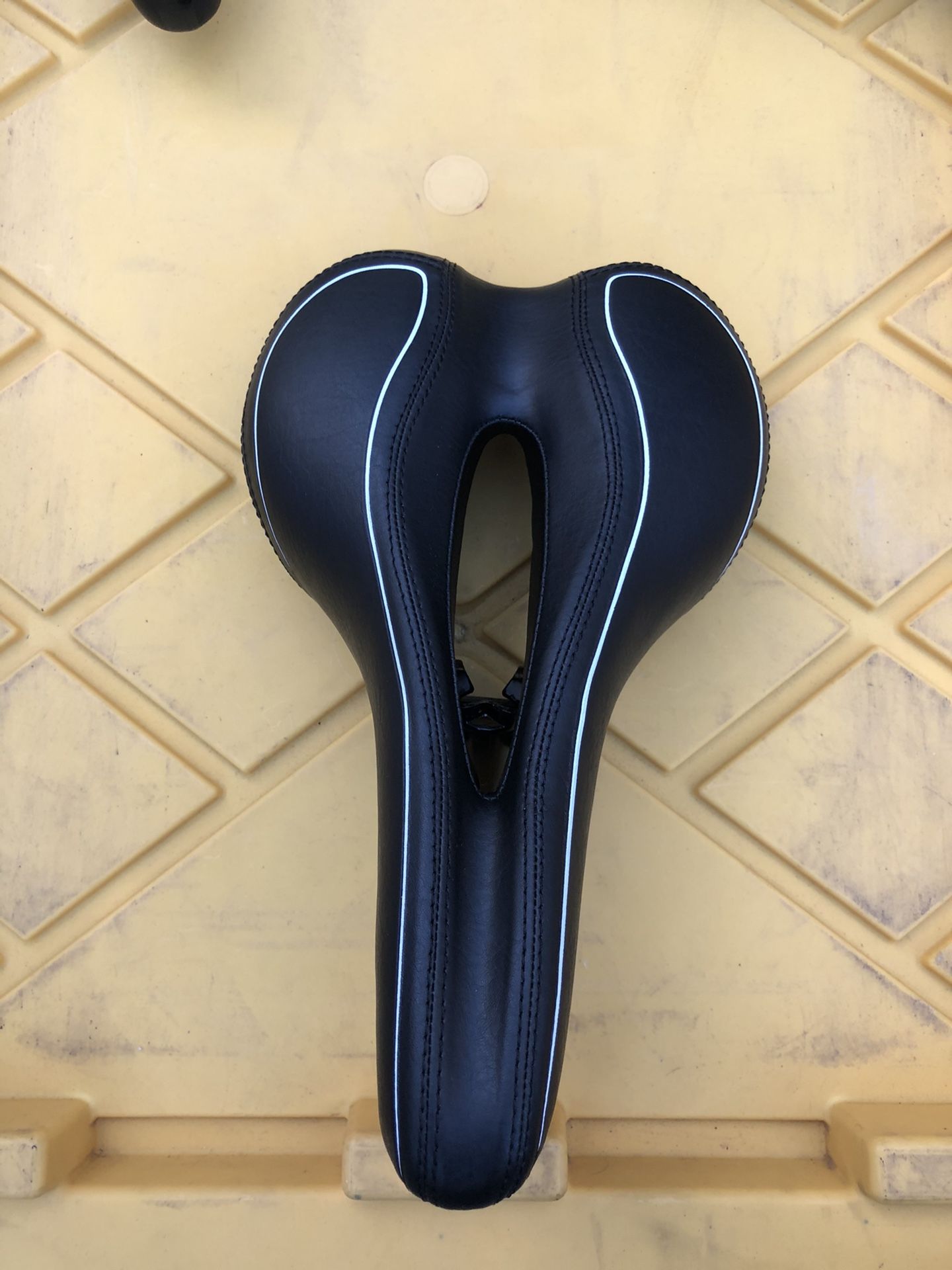 New bike seat mountain or road $18.00