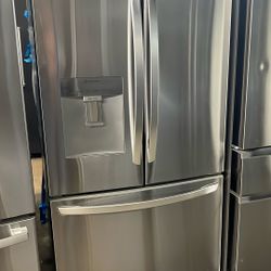 NEW OPEN BOX LG FRENCH STYLE REFRIGERATOR 
