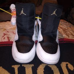 Michael Jordan Nikes" #553560-172"(Sizes#7y)