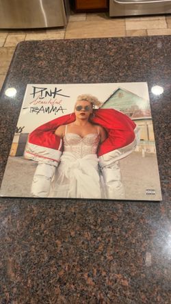 PINK BEAUTIFUL TRAUMA DOUBLE ALBUM WITH BOOKLET good condition