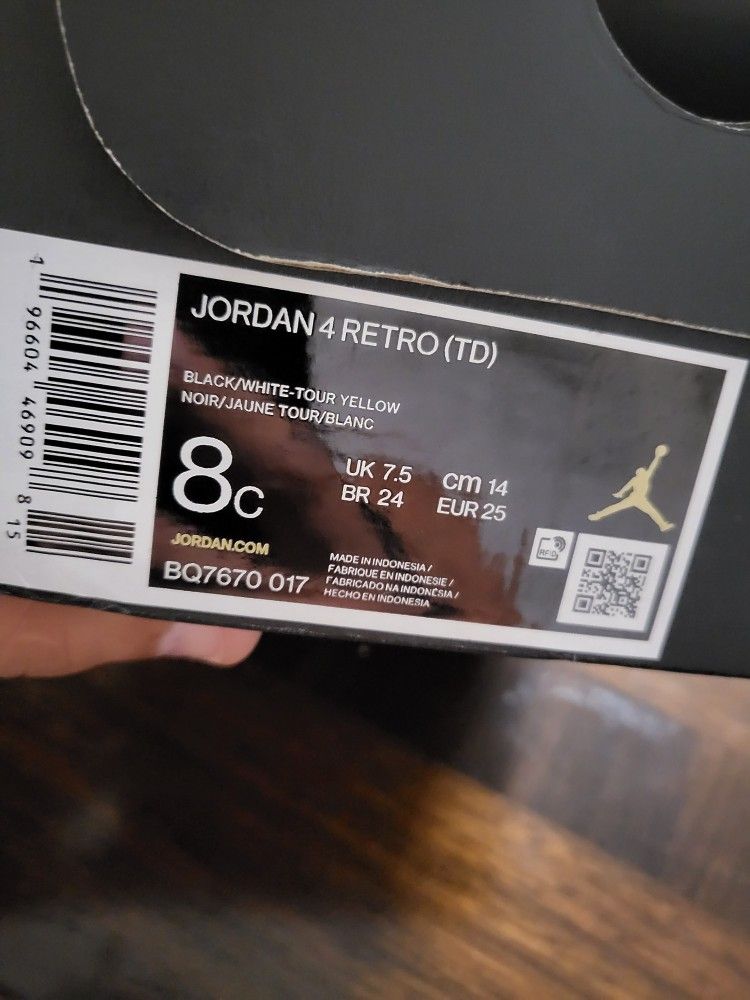 Air Jordan Retro 4