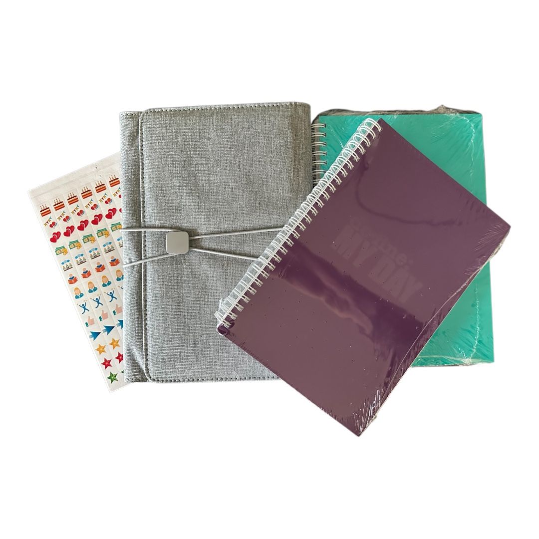 Define My Day, 2-Pack Planner & Tri-Fold Organizing Cover