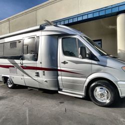 2014  LEISURE TRAVEL VAN SERENITY 24CB 