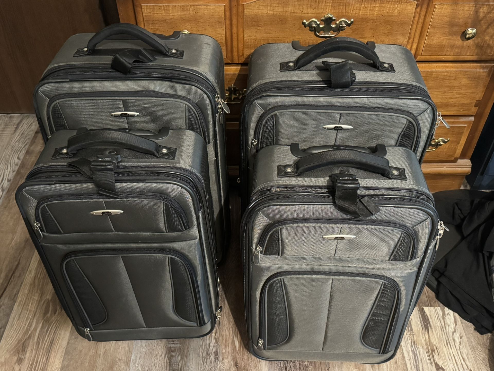 Luggage Set From Skyway 2 Pieces For $45