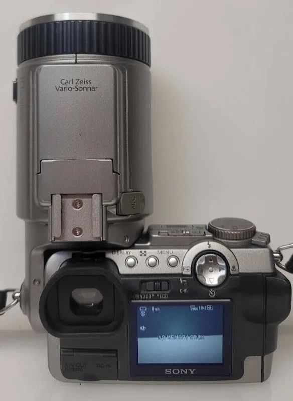 Sony Cyber Shot Ddf F707 Camera