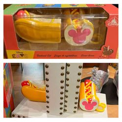 DISNEY PARKS Eats Snacks Collection Mickey Bookends (NIB)