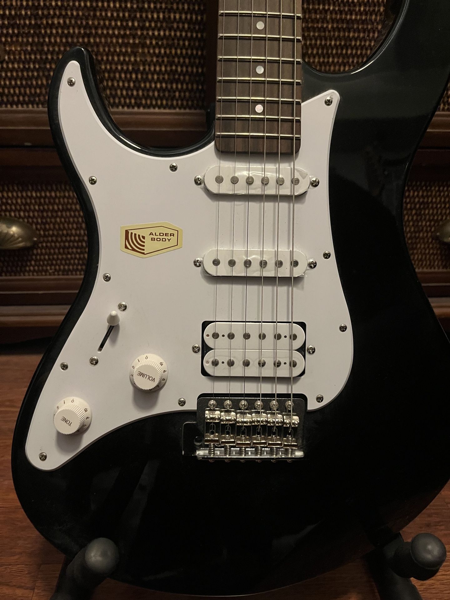 ギター YAMAHA PACIFICA GUITAR LEFTY Yamaha Pacifica 112JL Left Hand - black Left-handed electric guitar