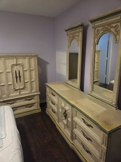 Antique Dresser Set