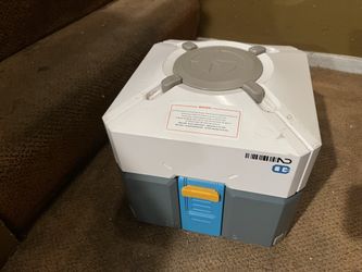 Blizzard 2017 overwatch loot box glasses and coasters in great shape