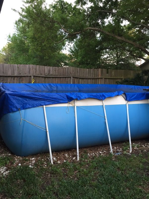 Splash super pool, filter and pump.