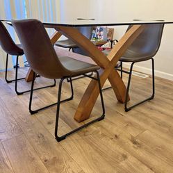 Glass Top Dinner Table - READ DESCRIPTION