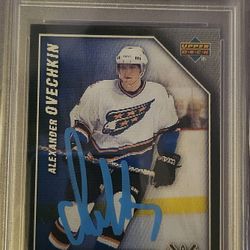 ALEXANDER OVECHKIN SIDNEY CROSBY 2005-06 UD ROOKIE SHOWDOWN ON CARD AUTO PSA DNA CERTIFIED