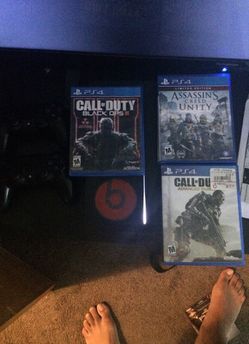 PS4 with two remotes star wars battlefield ,black ops 3,call of duty advanced ware fare assasin creed and battlefield one
