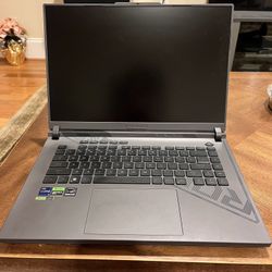 Asus Rog Strix G16 - 2023 16”