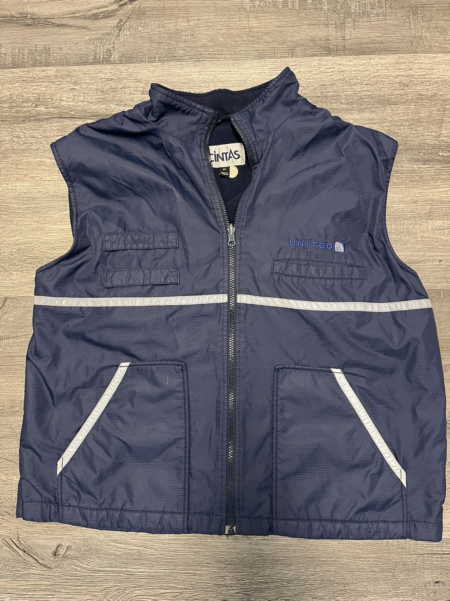 United Airlines Cintas Work Wear Waterproof Zip-Up Vest Men's Size XL