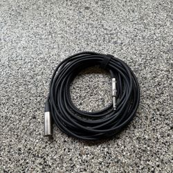 XLR Livewire Advantage Interconnect Cable 1/4 TRS Male to XLR Male Black 25 ft.